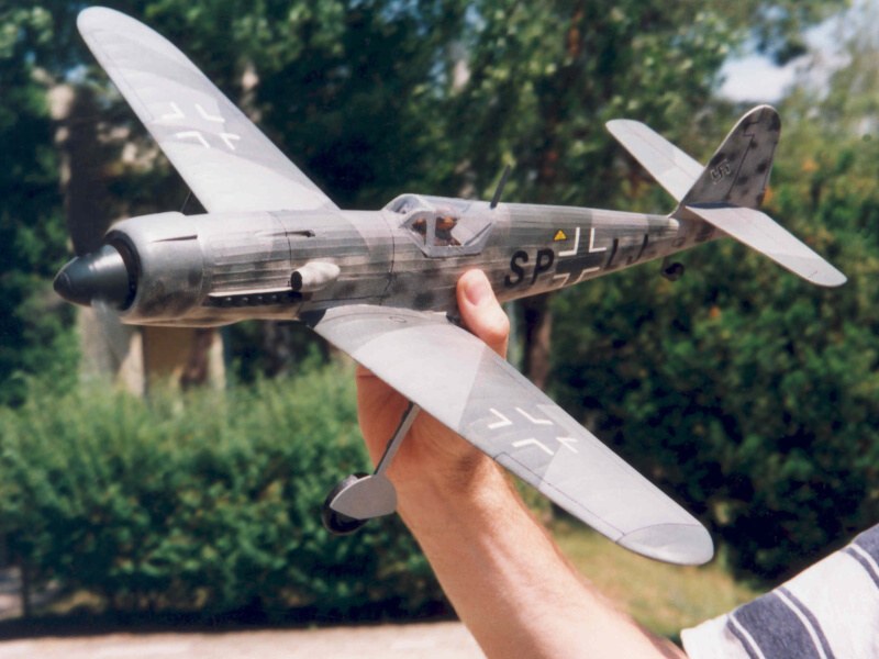 Messerschmitt Me-209 (stavba: Petr Mikulášek, foto: Felda)
