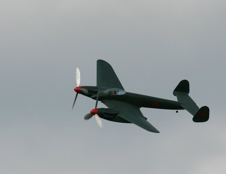 DIS po startu z ruky.jpg