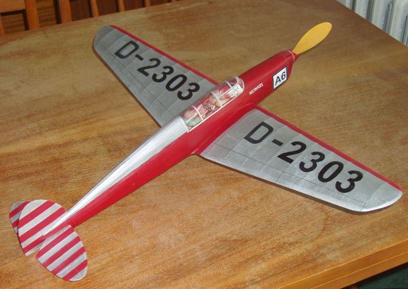 He-64 ze zadu.jpg