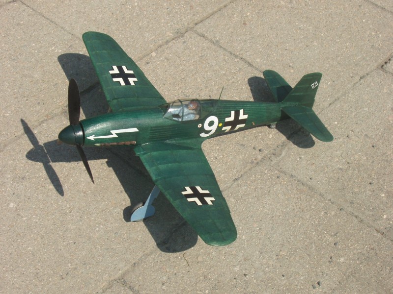 He-100D ze shora.JPG