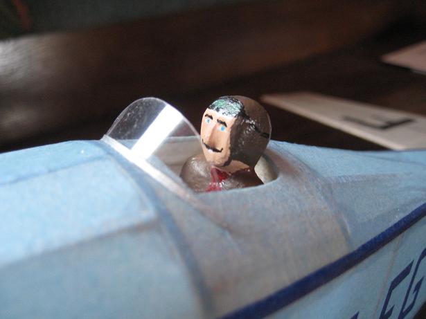 Pilot austalanova Farmana.jpg