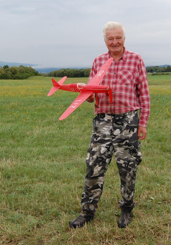 Z-212 před startem.JPG