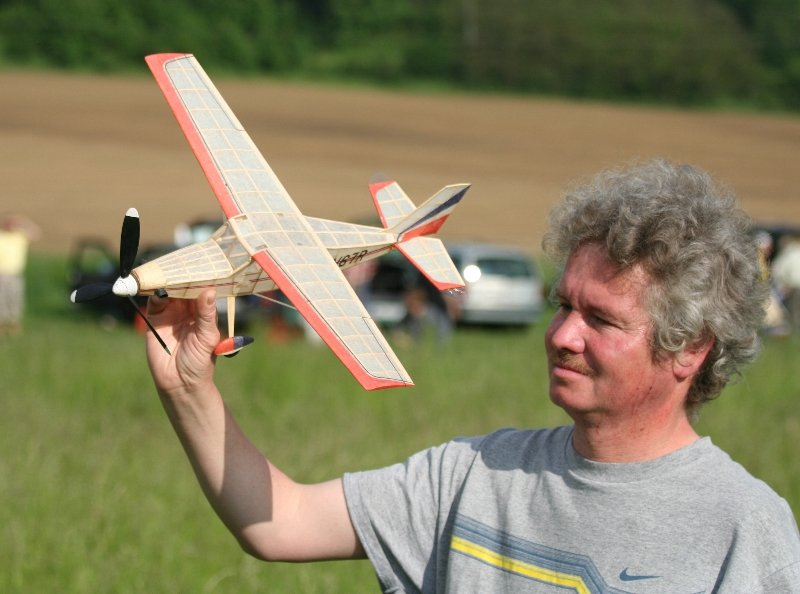 Petr Koutný s Comp Airem.jpg