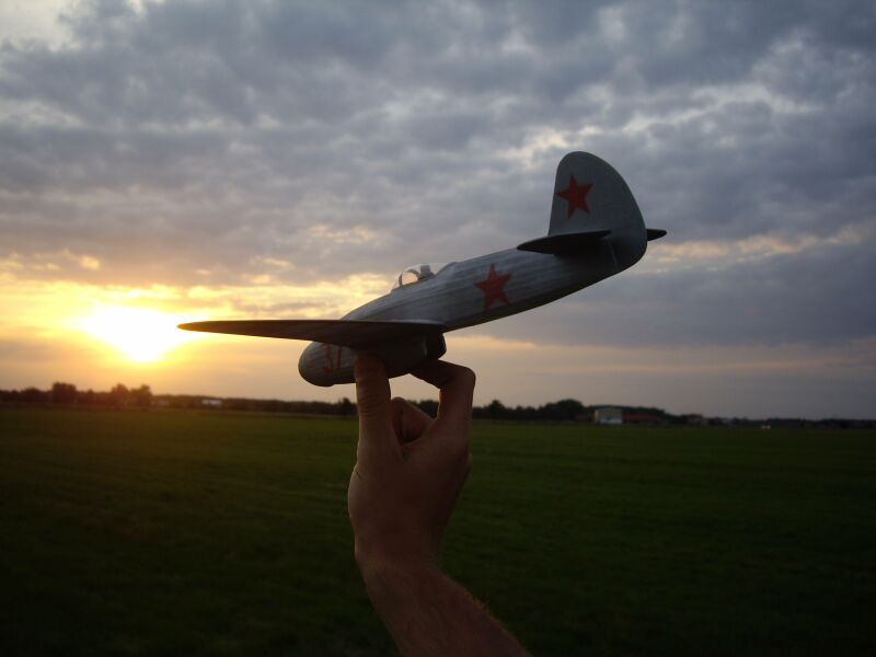 Jak 15 (Stavba a foto: Jan Straka)